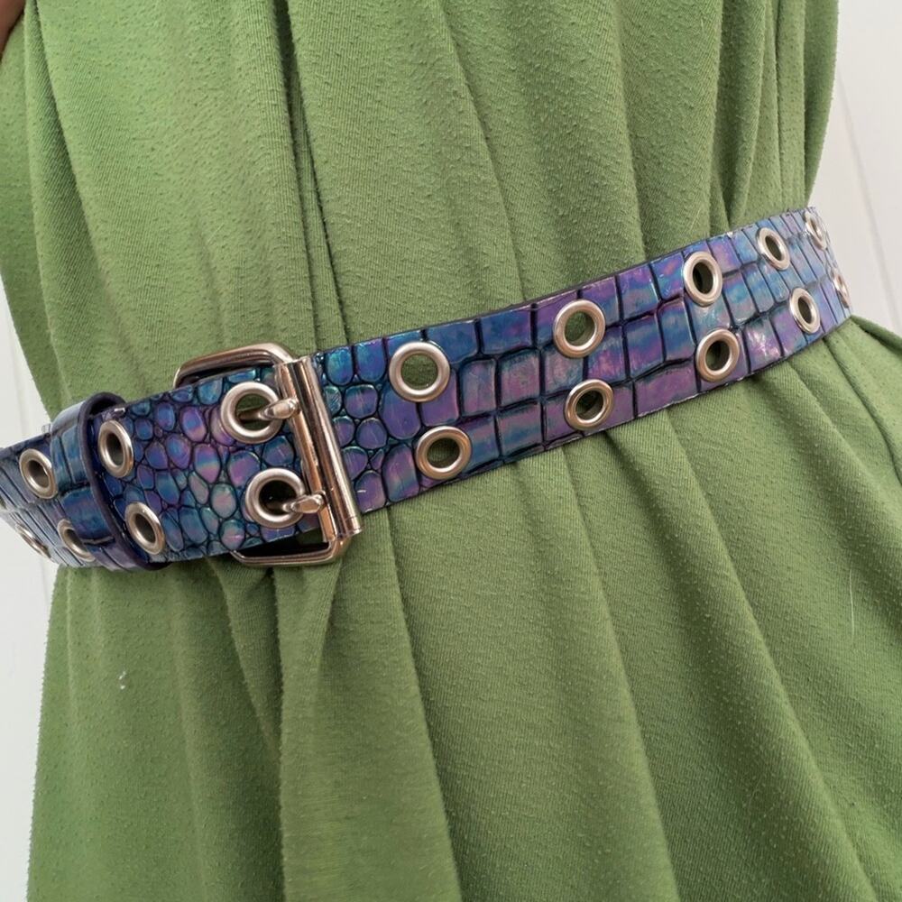 Y2K iridescent grommet belt - Picture 4 of 9